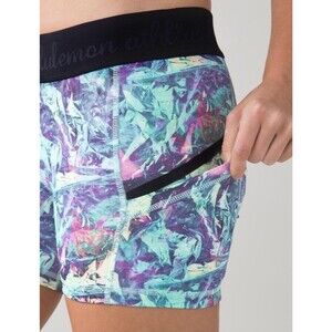 Lululemon Size 6 What The Sport Shorts Multicolor Geometric